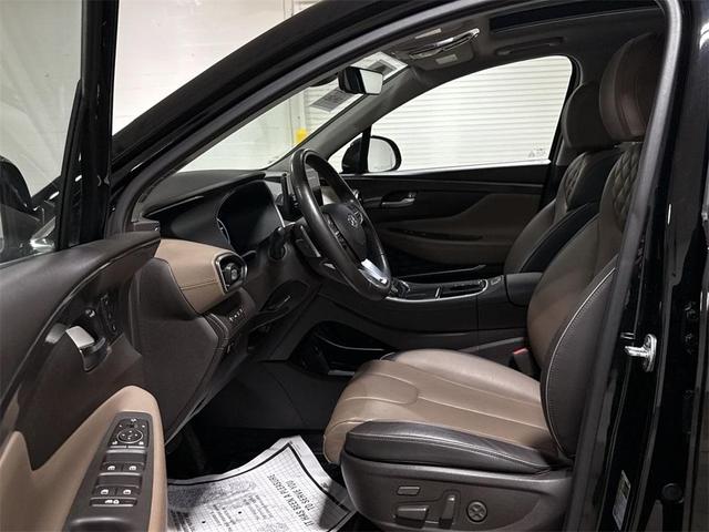 Photo of 2023 Black Noir Pearl Hyundai Santa Fe Plug-In Hybrid