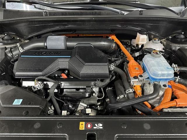 Photo of 2023 Black Noir Pearl Hyundai Santa Fe Plug-In Hybrid