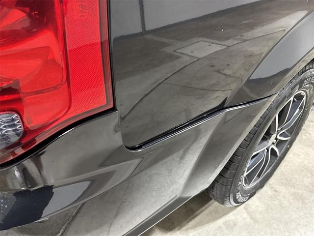 Photo of 2019 Brilliant Black Crystal Pearlcoat Dodge Grand Caravan