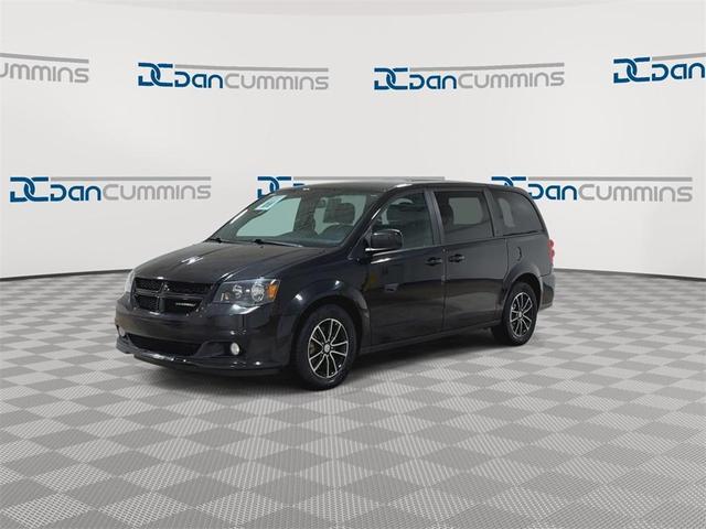 Photo of 2019 Brilliant Black Crystal Pearlcoat Dodge Grand Caravan