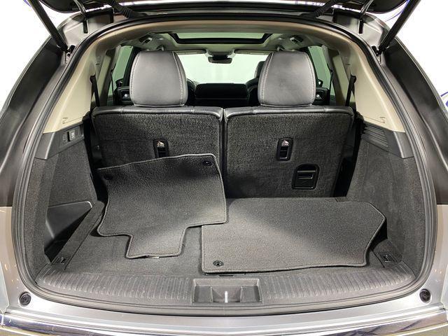 Photo of 2023 Lunar Silver Metallic Acura MDX