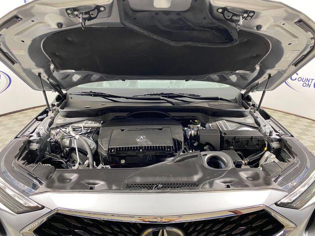 Photo of 2023 Lunar Silver Metallic Acura MDX