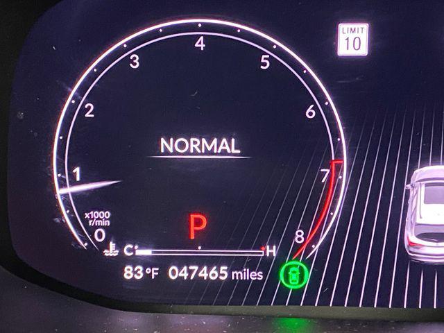 Photo of 2023 Lunar Silver Metallic Acura MDX