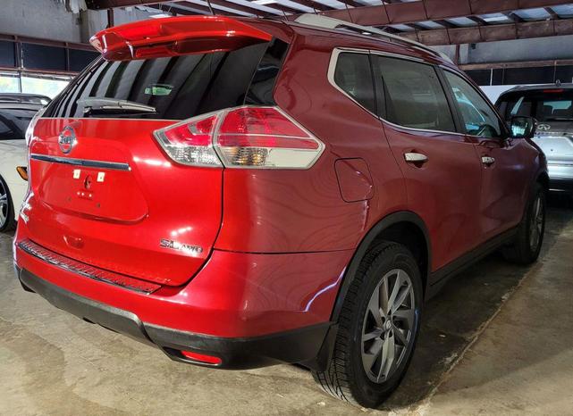 Photo of 2016 Cayenne Red Nissan Rogue