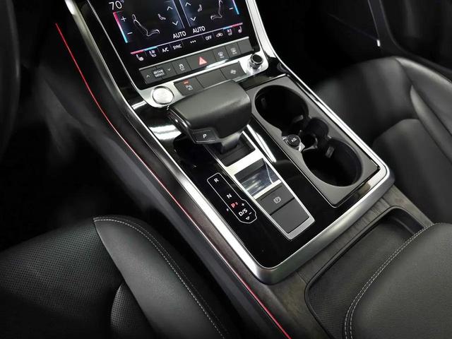 Photo of 2019 Black Audi Q8
