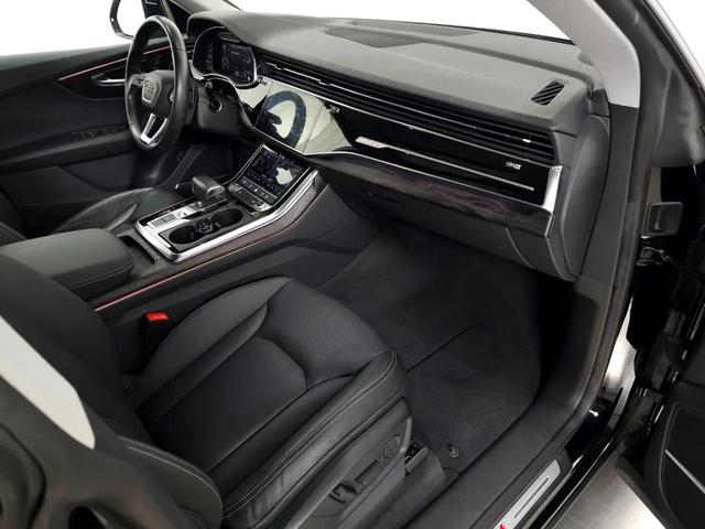 Photo of 2019 Black Audi Q8