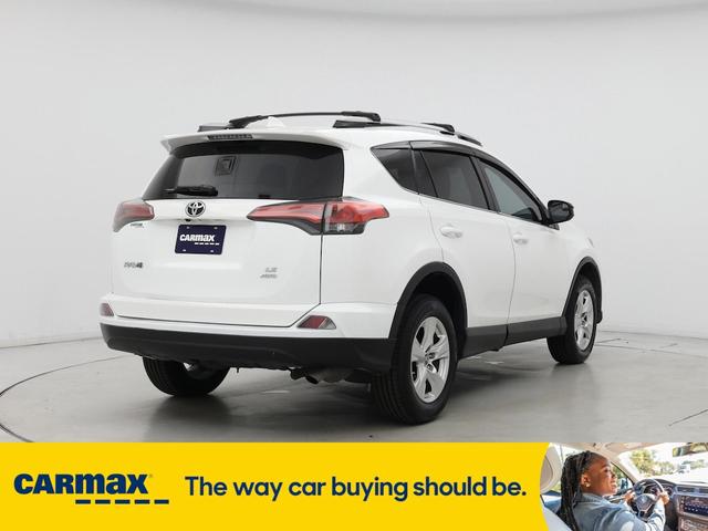 Photo of 2018 White Toyota RAV4