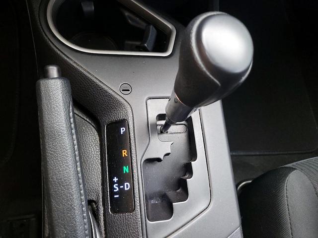 Photo of 2018 White Toyota RAV4