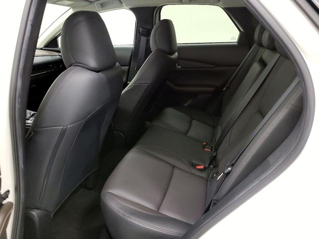 Photo of 2023 White Mazda CX-30