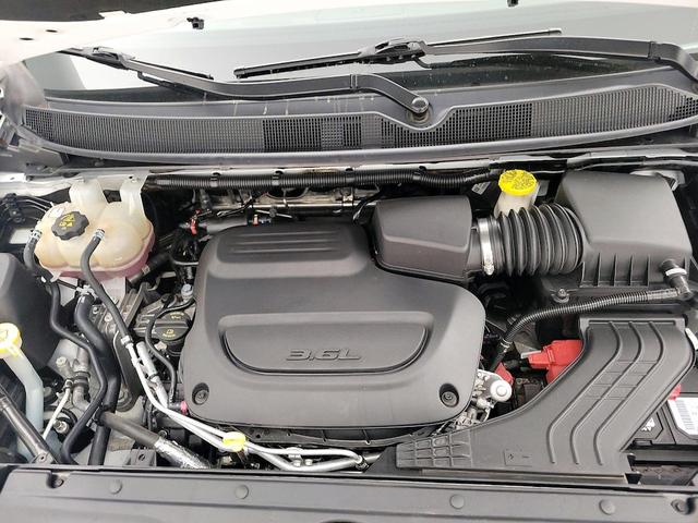 Photo of 2020 White Chrysler Pacifica