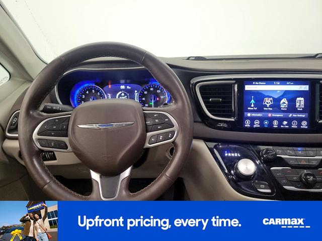 Photo of 2020 White Chrysler Pacifica