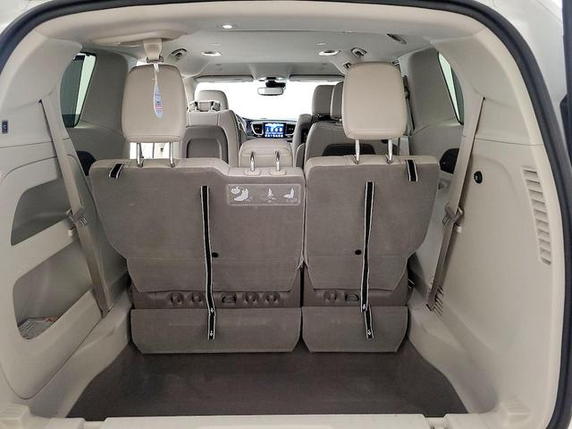 Photo of 2020 White Chrysler Pacifica