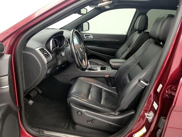 Photo of 2021 Red Jeep Grand Cherokee