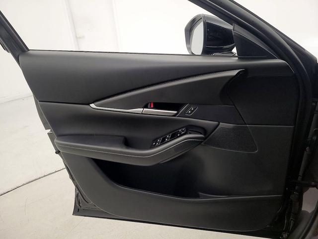Photo of 2024 Gray Mazda CX-30