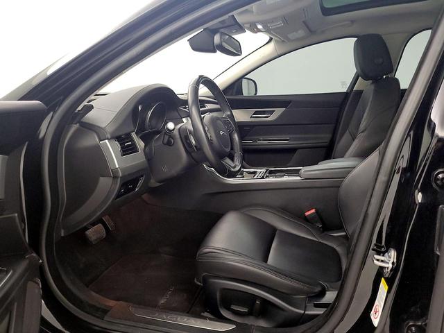 Photo of 2018 Black Jaguar XF