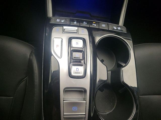 Photo of 2022 Red Hyundai TUCSON