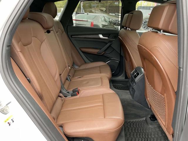 Photo of 2018 WHI/White Audi Q5