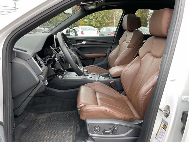 Photo of 2018 WHI/White Audi Q5