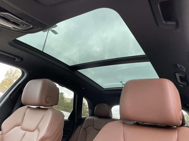 Photo of 2018 WHI/White Audi Q5
