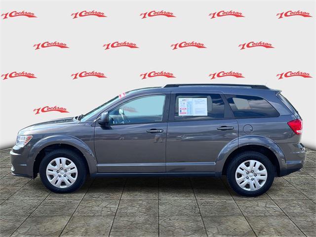 Photo of 2015 Granite Crystal Metallic Clearcoat Dodge Journey