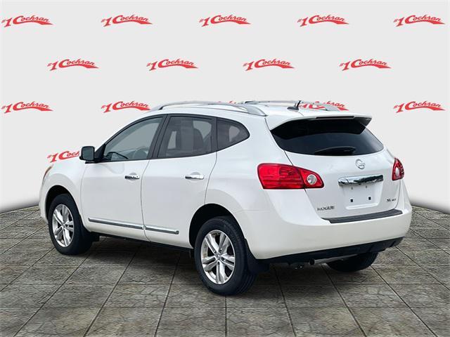 Photo of 2013 Pearl White Metallic Nissan Rogue
