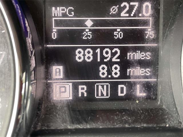 Photo of 2013 Pearl White Metallic Nissan Rogue