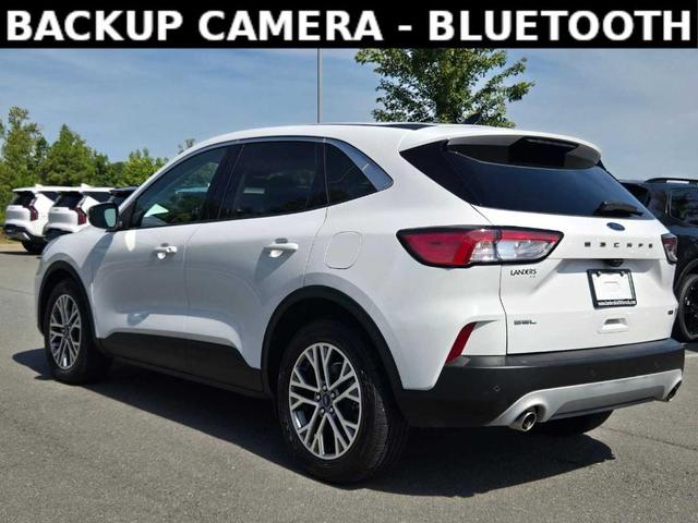 Photo of 2022 Oxford White Ford Escape