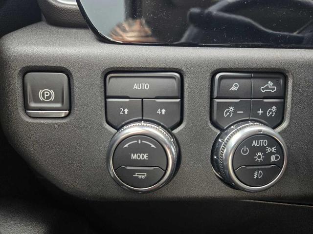 Photo of 2024 Onyx Black GMC Sierra 1500
