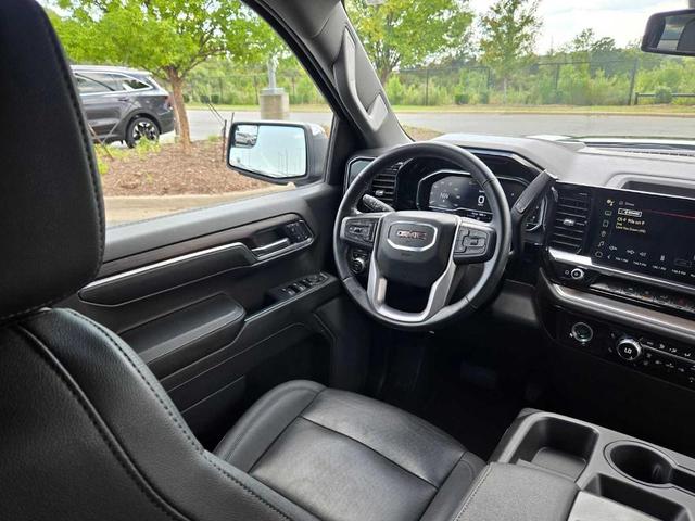 Photo of 2024 Onyx Black GMC Sierra 1500