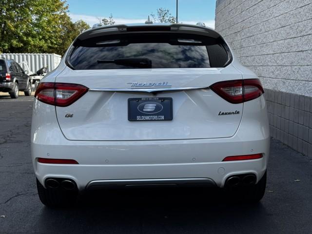 Photo of 2018 White Maserati Levante