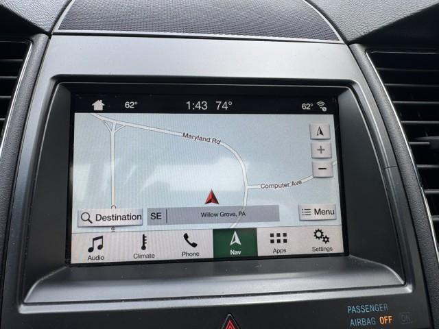 Photo of 2017 Magnetic Metallic Ford Taurus