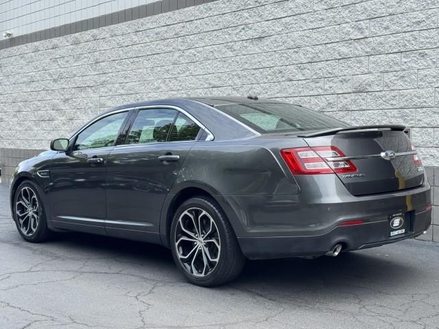 Photo of 2017 Magnetic Metallic Ford Taurus