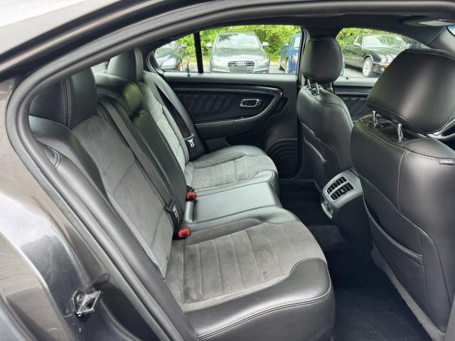 Photo of 2017 Magnetic Metallic Ford Taurus