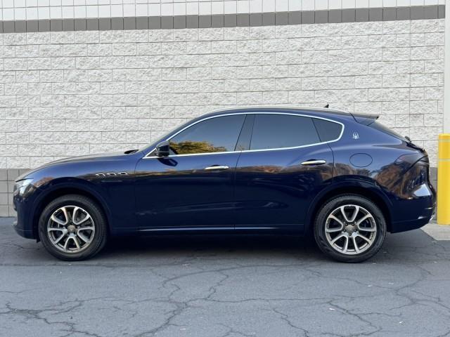 Photo of 2019 Blu Maserati Levante