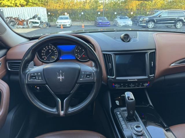 Photo of 2019 Blu Maserati Levante