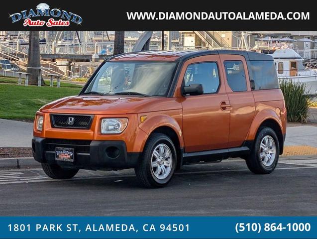Photo of 2006 Tangerine Metallic Honda Element