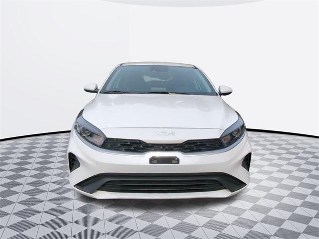 Photo of 2023 Snow White Pearl Kia Forte