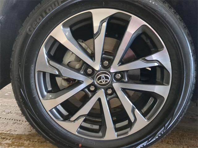 Photo of 2022 Barcelona Red Metallic Toyota Corolla Cross