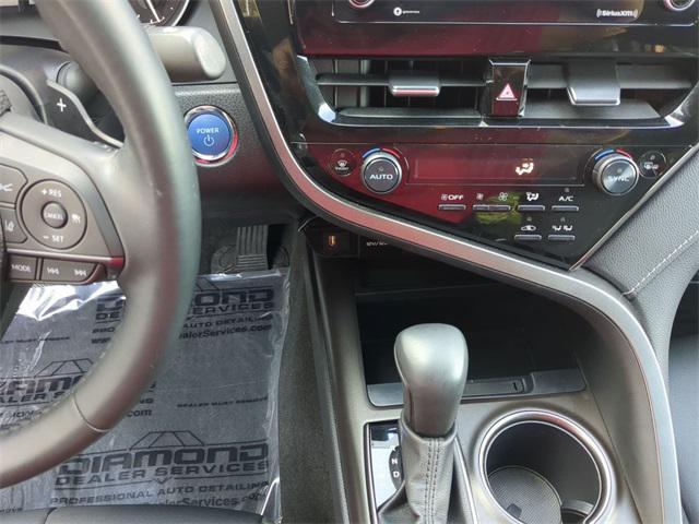 Photo of 2022 Supersonic Red Toyota Camry