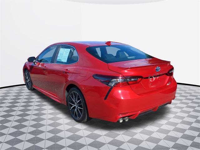 Photo of 2022 Supersonic Red Toyota Camry