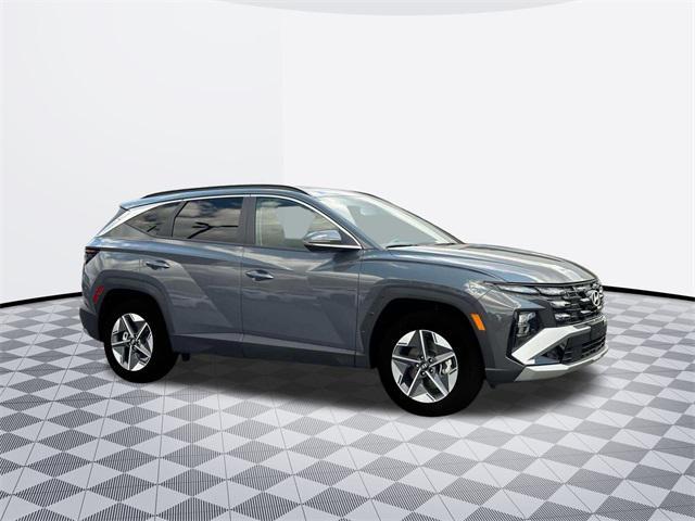 Photo of 2025 Gray Hyundai TUCSON