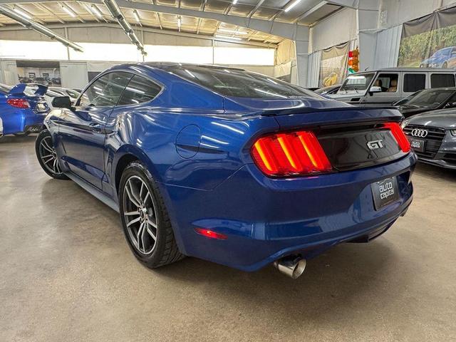 Photo of 2017 Lightning Blue Metallic Ford Mustang