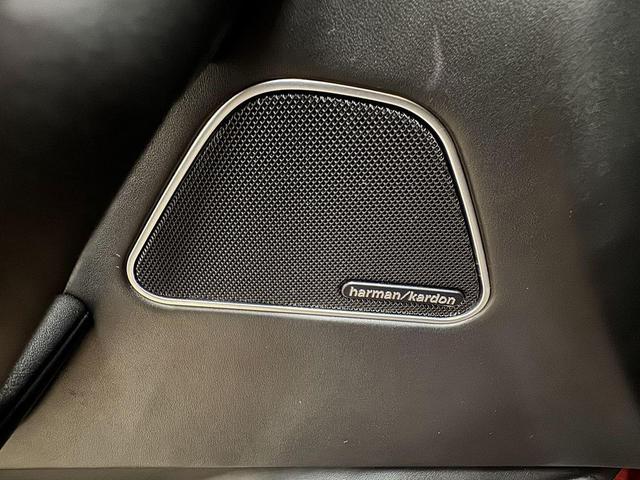 Photo of 2017 Rosso Rubino Mica Maserati Levante