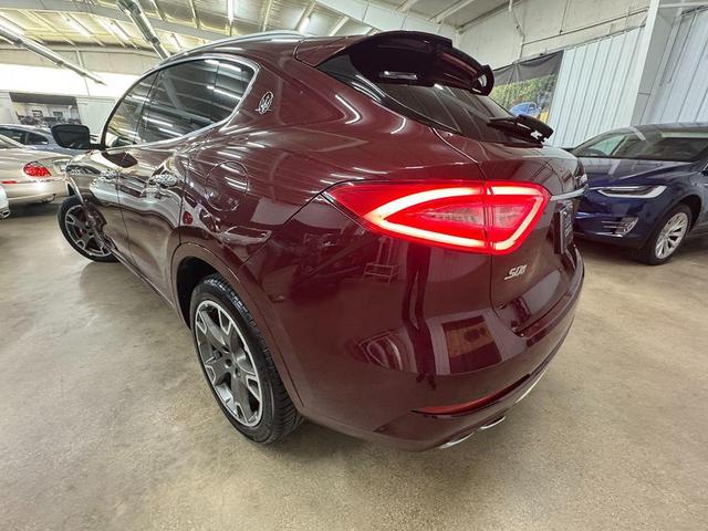 Photo of 2017 Rosso Rubino Mica Maserati Levante