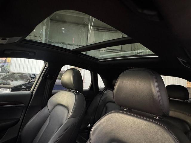 Photo of 2016 Monsoon Gray Metallic Audi Q3