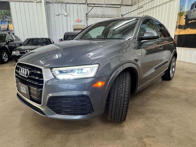Photo of 2016 Monsoon Gray Metallic Audi Q3
