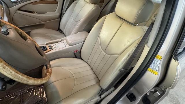 Photo of 2002 Gold Jaguar S-Type
