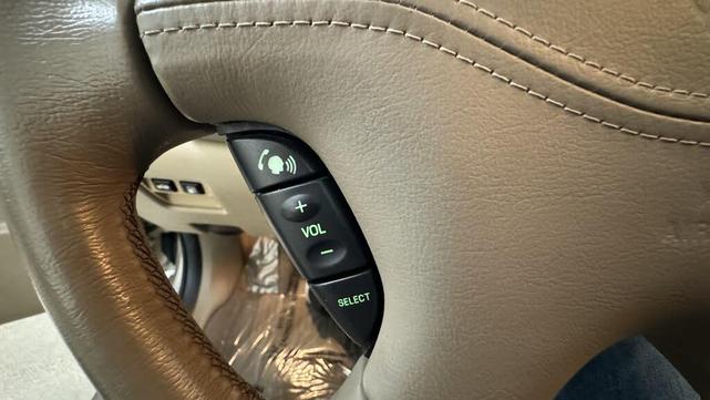 Photo of 2002 Gold Jaguar S-Type