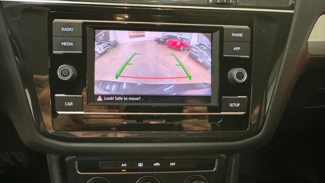 Photo of 2019 Deep Black Pearl Volkswagen Tiguan