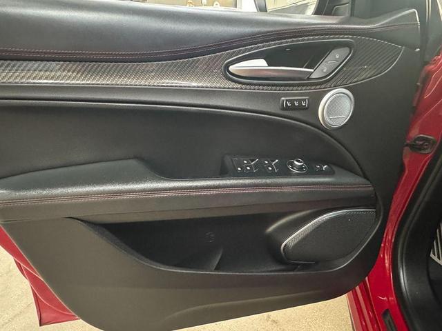 Photo of 2018 Alfa Rosso Alfa Romeo Stelvio